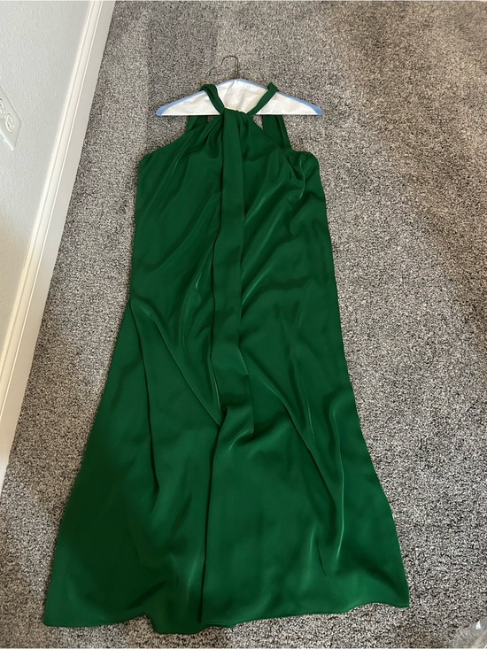 Banana Republic Dresses & Skirts - Banana Republic Emerald Green Long, flowy gown size 10